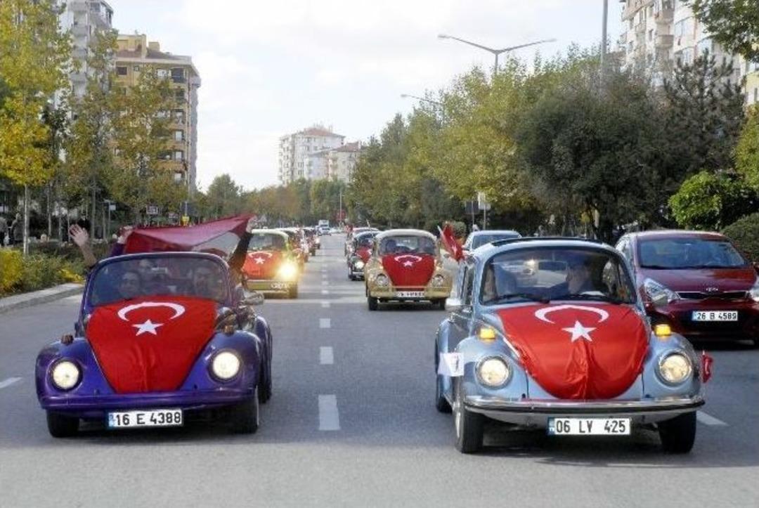 Eskişehir&rsquo;de G&ouml;rkemli Cumhuriyet Bayramı Korteji