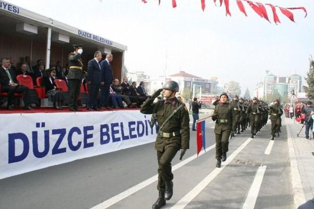 D&uuml;zce&rsquo;de Cumhuriyet Bayramı Coşkuyla Kutlandı