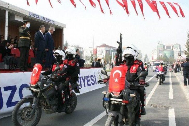 Düzce’de Cumhuriyet Bayramı Coşkuyla Kutlandı G3