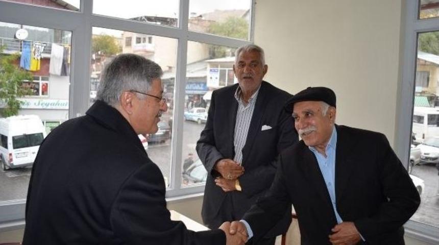 Vedat Demir&ouml;z Adilcevaz&rsquo;da Muhtarlarla Buluştu