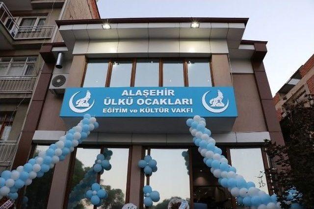 Alaşehir Ülkü Ocakları Açıldı