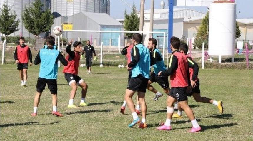 B&uuml;y&uuml;kşehir Belediyespor&rsquo;dan Cumhuriyet Kutlaması