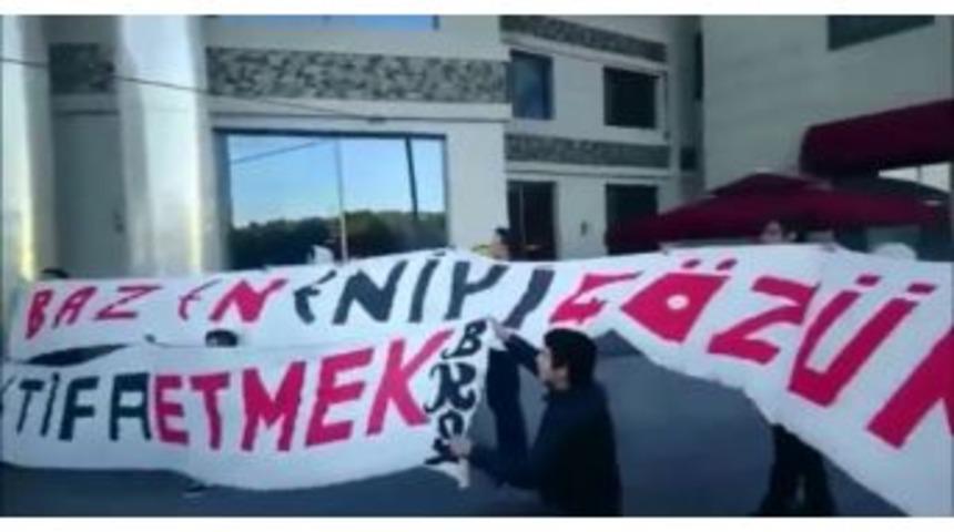 Galatasaray Ma&ccedil;ı &Ouml;ncesi Eskişehirspor&rsquo;a Protesto Şoku