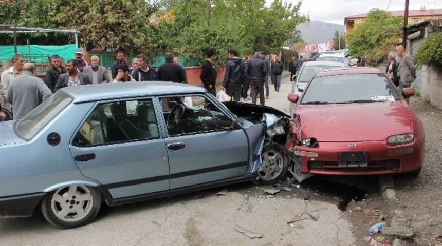 Erzincan&rsquo;da Trafik Kazası: 1 Yaralı