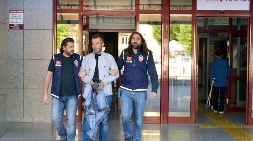 Uyuşturucu Taciri Su&ccedil;&uuml;st&uuml; Yakalandı