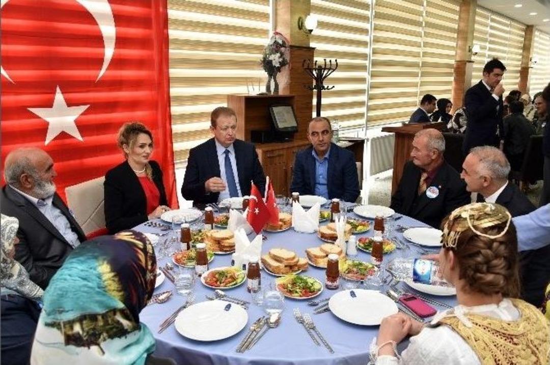 G&uuml;m&uuml;şhane&rsquo;de Damla Projesi Katılımcılarına Veda Yemeği