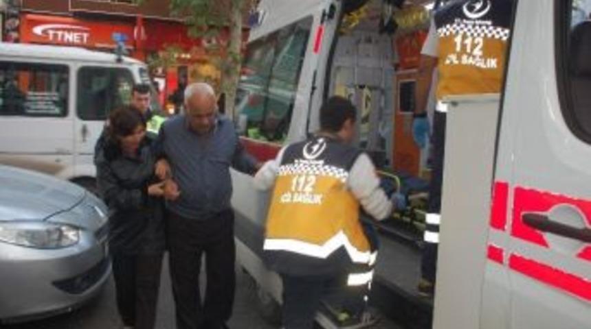 Adıyaman&rsquo;da, Otomobil Yayaya &Ccedil;arptı