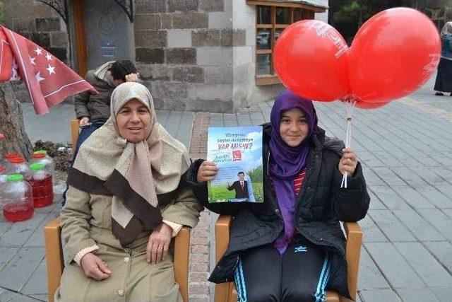 Saadet Partisi Kayseri Hanımlar Gençlik Başkanı Sümeyye Olgun: