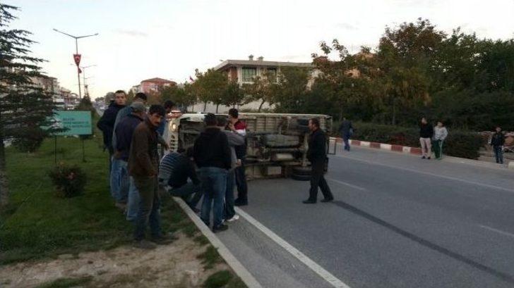 Önüne Köpek Çıkınca Kamyoneti Devirdi G4