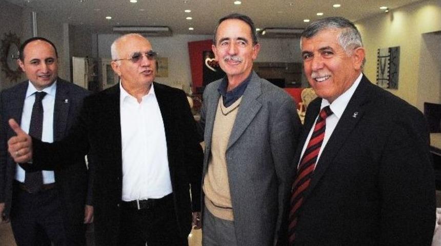 Ak Parti&rsquo;li Elitaş: "bah&ccedil;eli 7 Haziran&rsquo;dan Sonra Dengeyi Kaybetti"