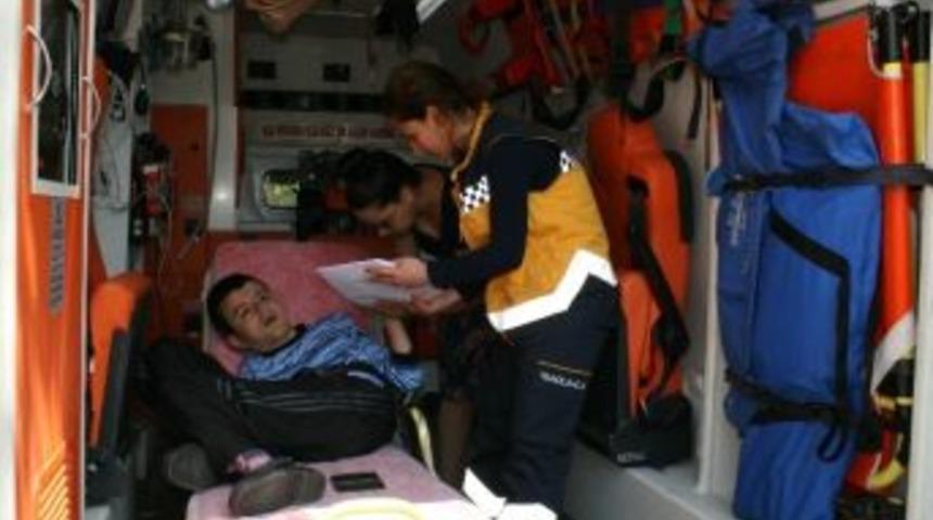 Yatalak Ve Engelliler Ambulans İle Oy Kullanmaya Gelecek