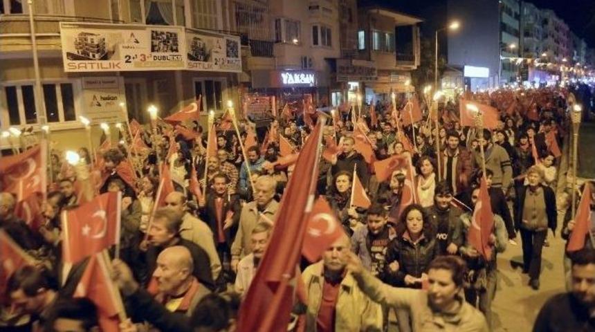 S&ouml;ke Cumhuriyet İ&ccedil;in Y&uuml;r&uuml;d&uuml;