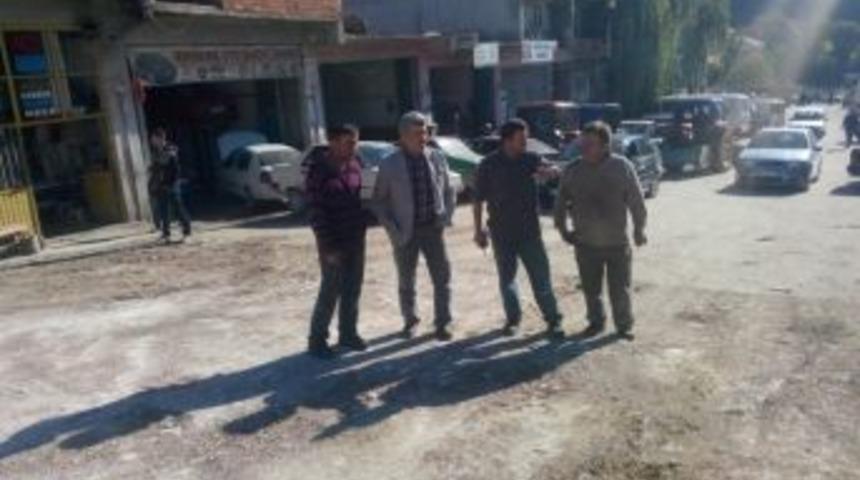 Başkan Yiğit, Sanayi &Ccedil;arşısı Esnafının Y&uuml;z&uuml;n&uuml; G&uuml;ld&uuml;r&uuml;yor