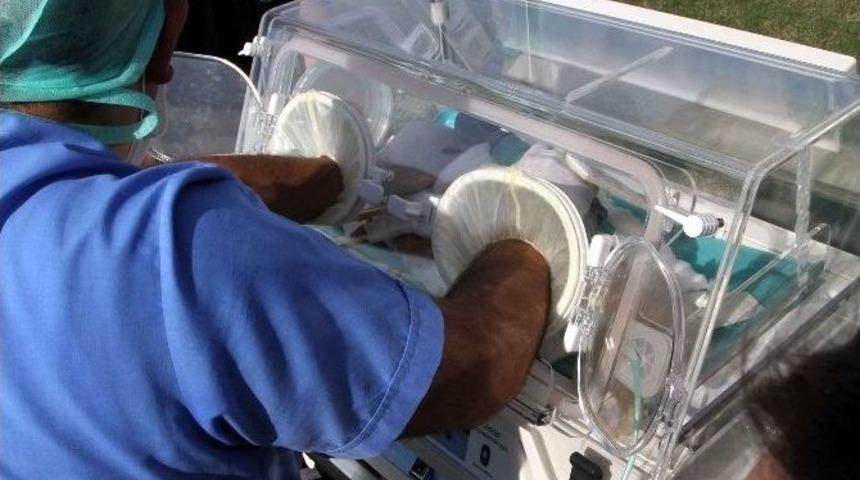 Yeni Doğan Bebek Umuda Uçtu