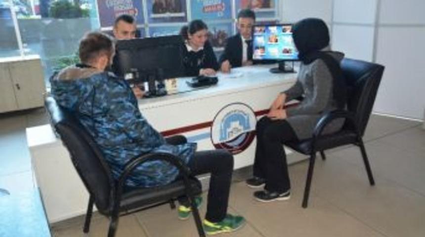 &rsquo;&ccedil;&ouml;z&uuml;m Masası&rsquo; &Ccedil;&ouml;z&uuml;m &Uuml;retiyor