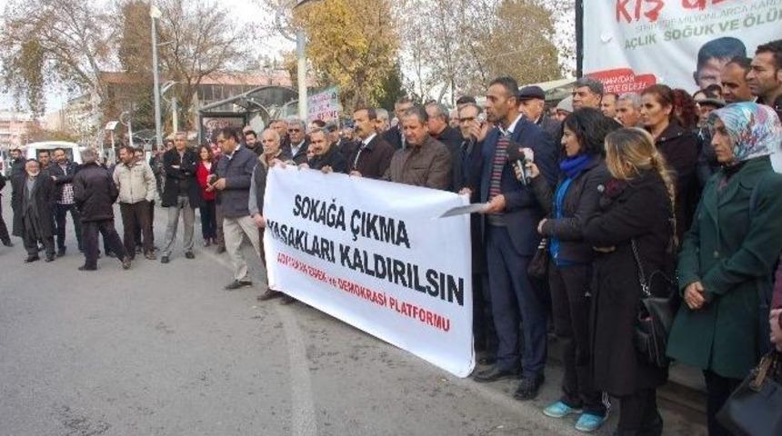 Eğitim-sen&rsquo;den Sokağa &Ccedil;ıkma Yasağına Tepki