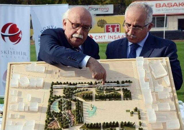 Türkiye’nin En Büyük Kent Meydanı Eskişehir’e Yapılacak