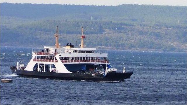 Fırtına Nedeniyle Gökçeada Feribot Seferlerinin Saati Değişti