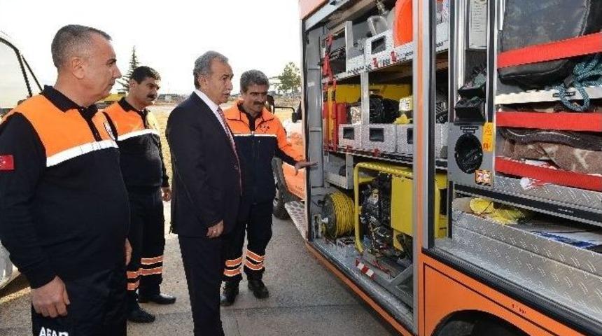 Vali B&uuml;y&uuml;k: "afet Ve Acil Durumlarla M&uuml;cadelede Eğitim Ve Bilin&ccedil;lenme &Ccedil;ok &Ouml;nemli"