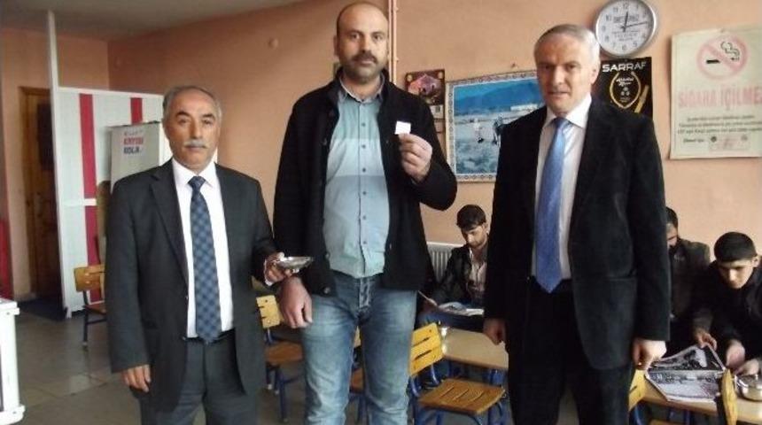 &ldquo;yerel Gazete Al, Altın Kazan&rdquo; Kampanyası Ekim Ayı &Ouml;d&uuml;l&uuml; Verildi