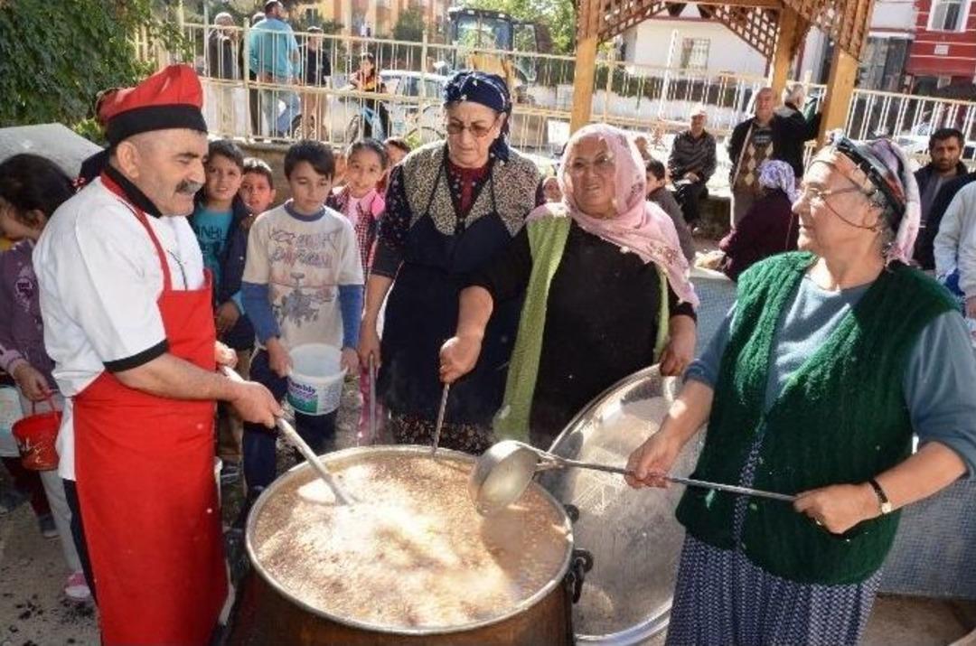 Hacı Bektaş-ı Veli K&uuml;lt&uuml;r Merkezi Vakfı&rsquo;nda Aşure Etkinliği