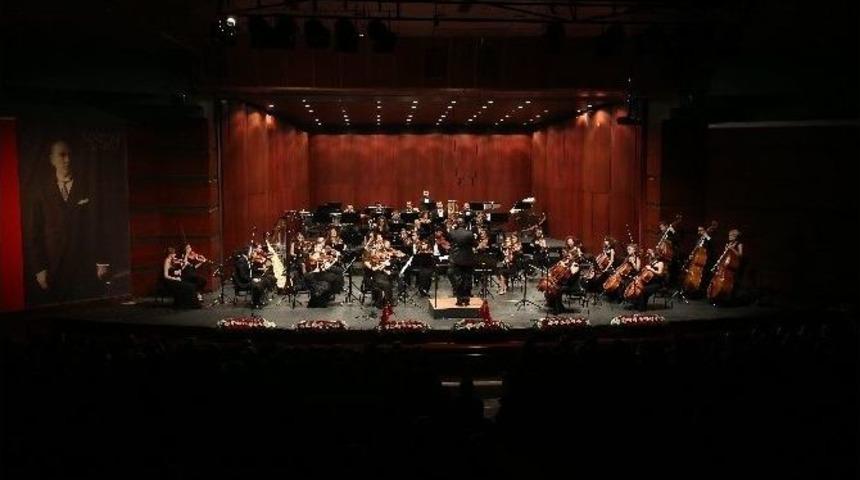 Eskişehir B&uuml;y&uuml;kşehir&rsquo;den Cumhuriyet Bayramı &Ouml;zel Konseri