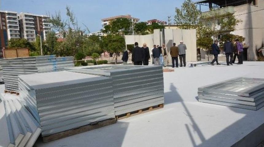 Cumhuriyet Mahallesi K&uuml;lt&uuml;r Ve Taziye Evi Hızla İlerliyor