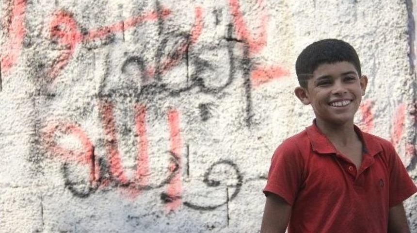 Savaş, 385 Bin Suriyeli &Ccedil;ocuğun Okul Hayalini Bitirdi