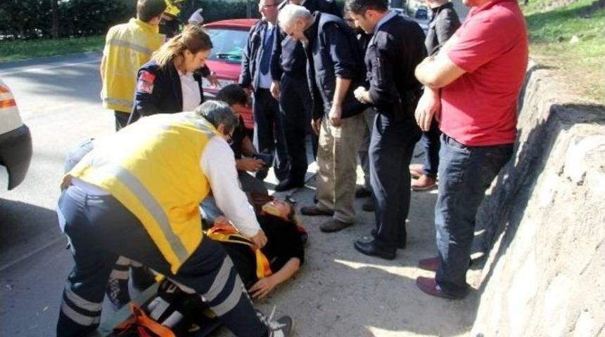 (&ouml;zel Haber) Aracıyla Takla Atan Kadın S&uuml;r&uuml;c&uuml;y&uuml; Eşi Yalnız Bırakmadı