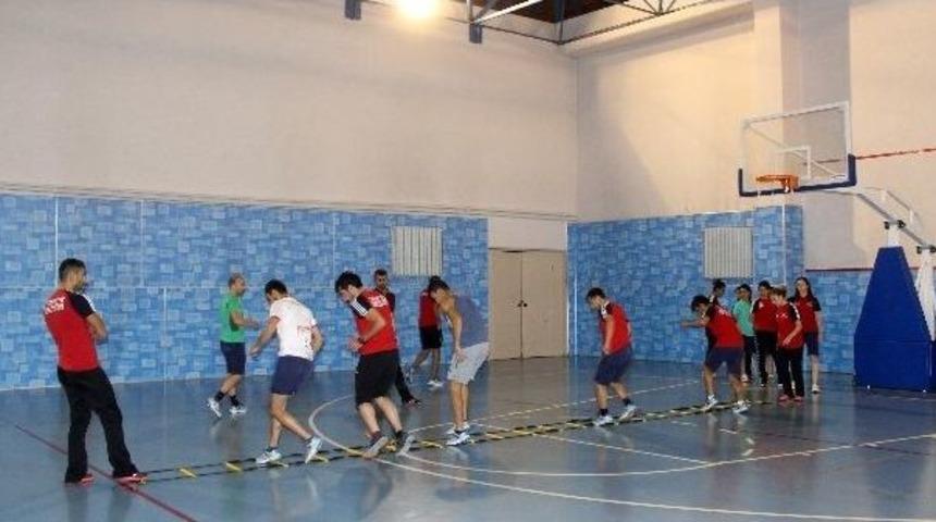 Curling Milli Takımı Kampa Girdi