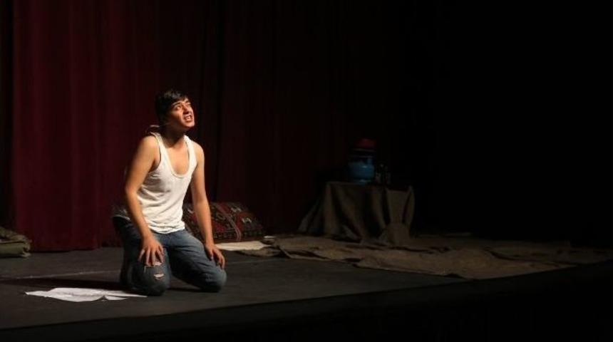 &ldquo;duvar&rdquo; Tskm&rsquo;de Sahnelendi