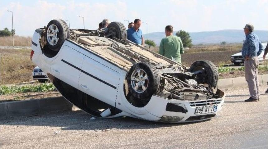 Adana&rsquo;da Trafik Kazası: 2 Yaralı