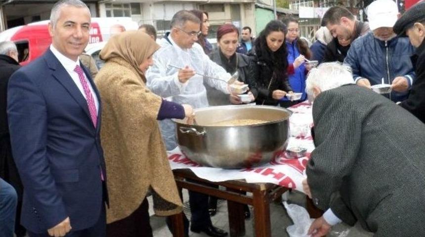 Mhp Mudanya İl&ccedil;e Teşkilatı Aşure Dağıttı
