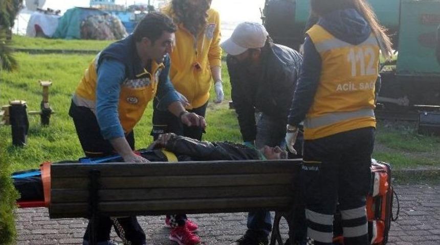 Kaldırıma Takılıp Düşen Alkollü Vatandaş Yaralandı