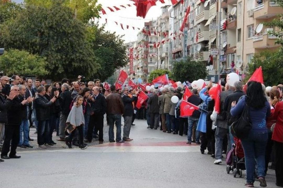 Chp&rsquo;den Ak Parti Standına Ziyaret