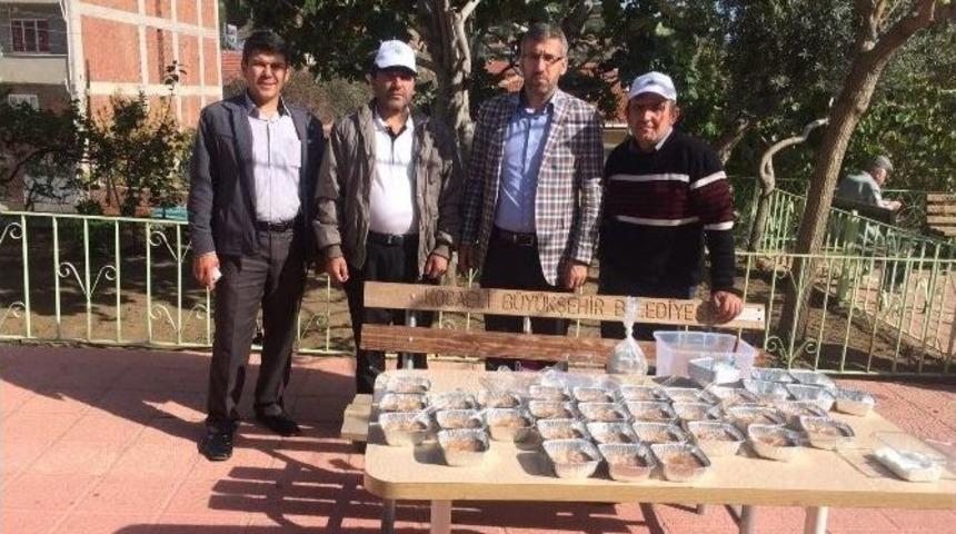 Sarıcakaya&rsquo;da Aşure Dağıtımı