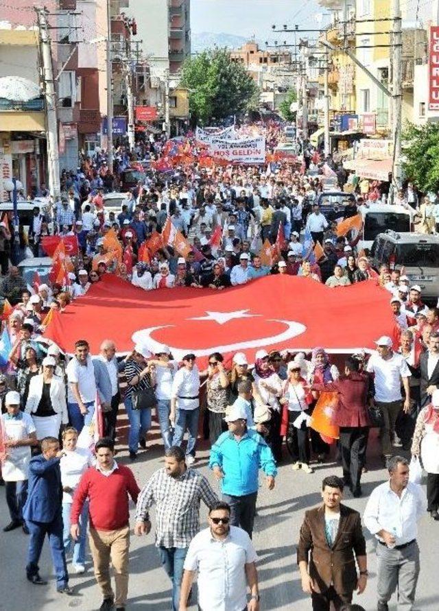 Ak Parti Mersin Milletvekili Adayları İstikrar İçin Yürüdü