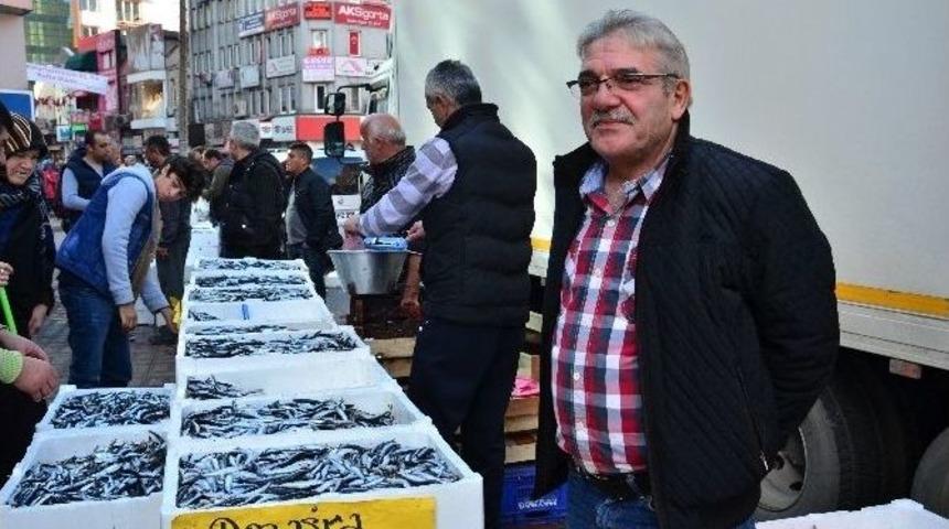 Balık&ccedil;ılardan &lsquo;bayat Balık&rsquo; Tepkisi