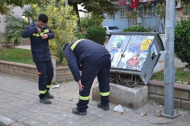 Kaza Yaptı Bir Şey Yokmuş Gibi Otomobilini Bırakıp Gitti