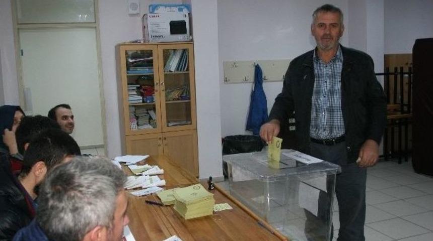 Trabzon&rsquo;da Oy Verme İşlemi Başladı