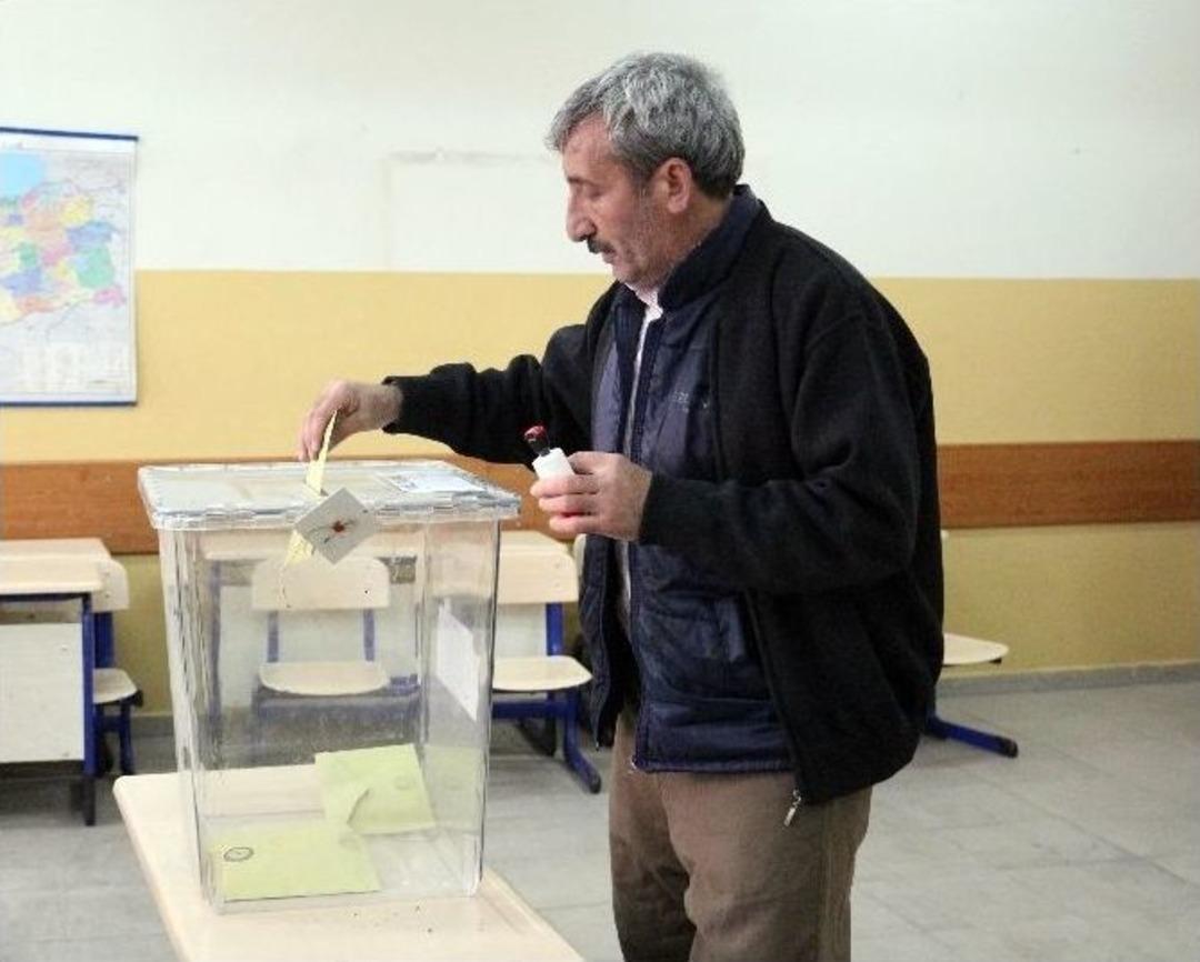 Ağrı&rsquo;da Oy Verme İşlemi Başladı