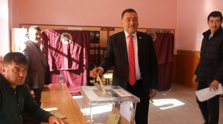 Ş&uuml;kr&uuml; Nazlı Oyunu Ergun &Ccedil;elebi İmam Hatip Ortaokulu&rsquo;nda Kullandı