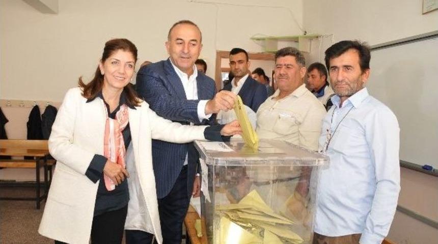 Mevl&uuml;t &Ccedil;avuşoğlu Oyunu Alanya&rsquo;da Kullandı