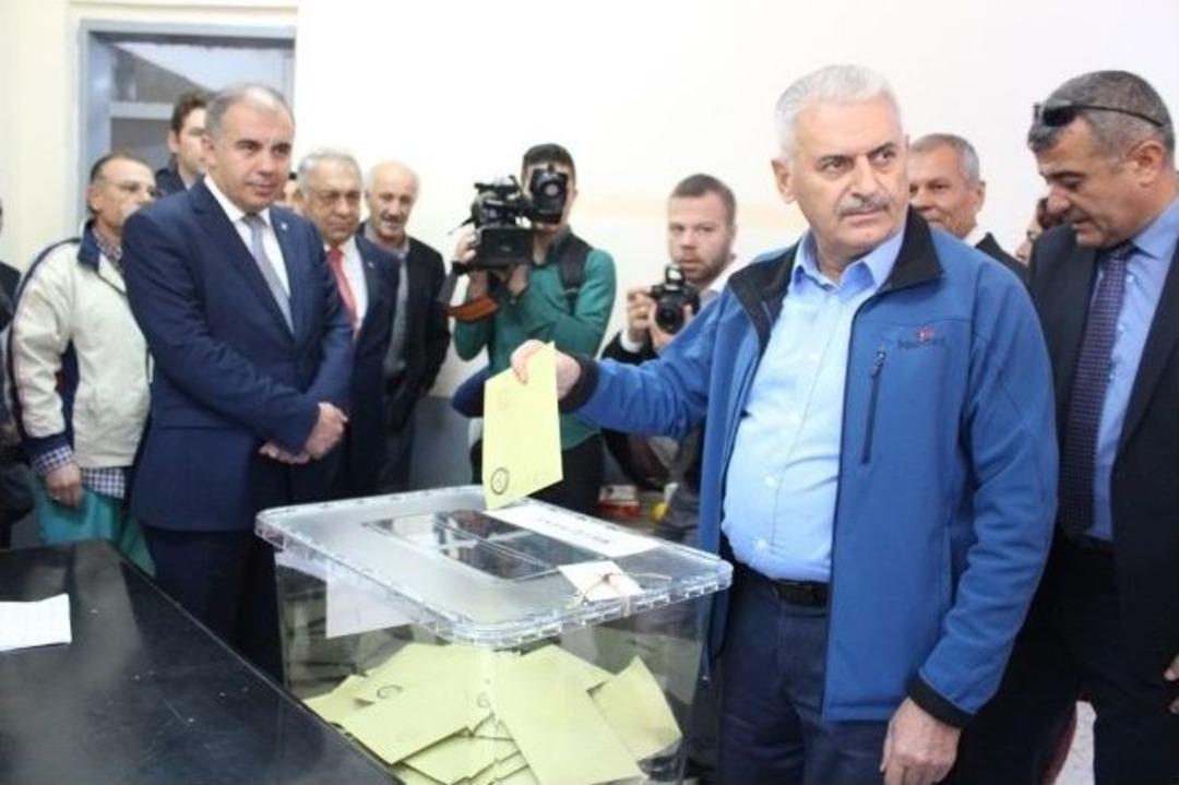 Binali Yıldırım Oyunu Kullandı