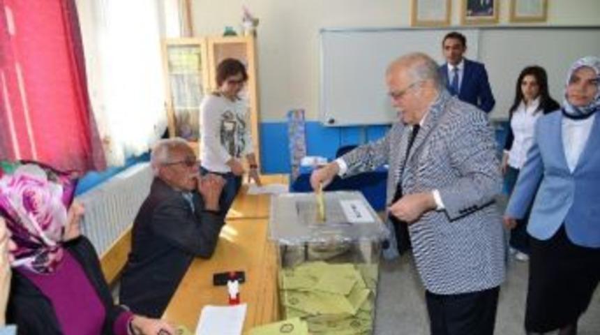 Kırşehir Valisi Necati Şent&uuml;rk: