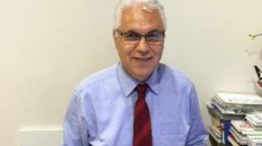 Op. Dr. Mustafa &Uuml;zeyir: "burun Kıllarınızı Dibine Kadar Kesmeyin"