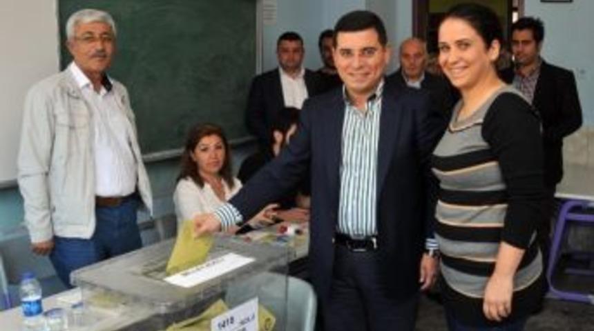 T&uuml;t&uuml;nc&uuml;, Oyunu Kullandı