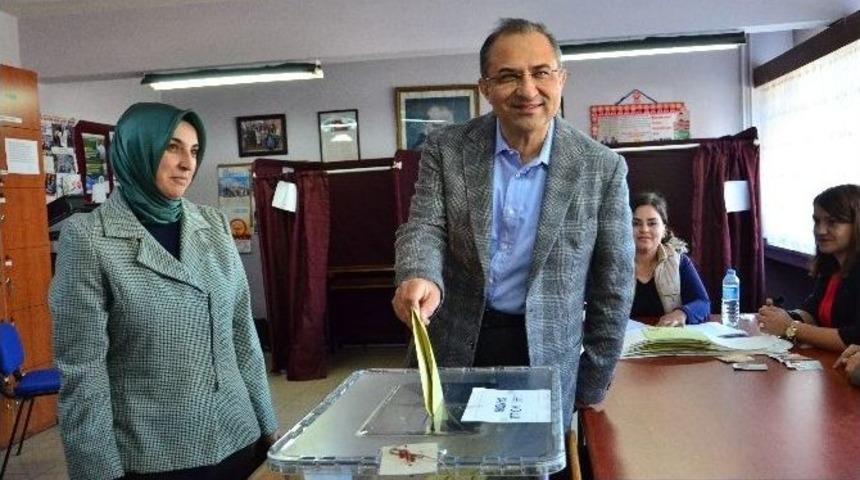 Zonguldak’ta Siyasiler Oy Kullandı