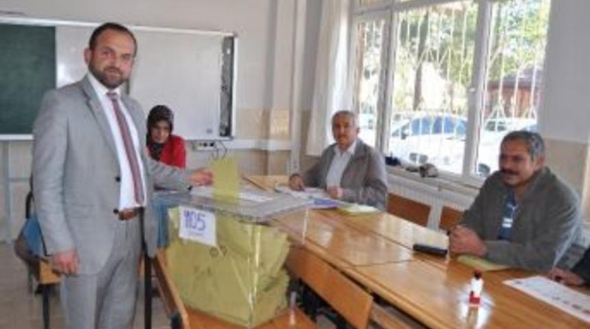 Saadet Partisi Adayı İslamoğlu, Oyunu Kullandı