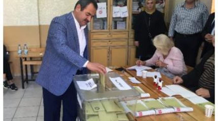 Samani, Oyunu Kullandı